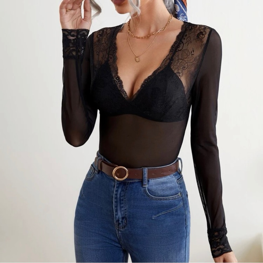 SHEIN Cut Out Back, Lace Top Without Bra